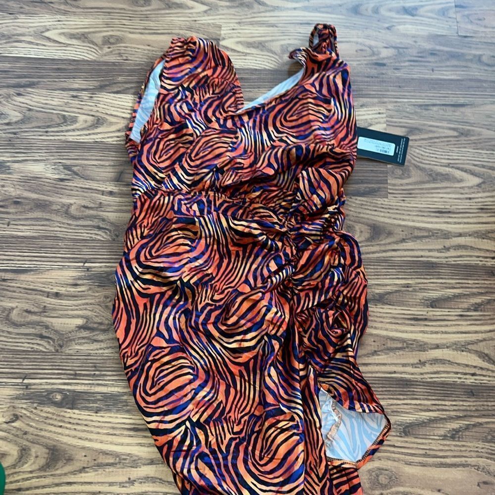 Prettylittlethings dress 